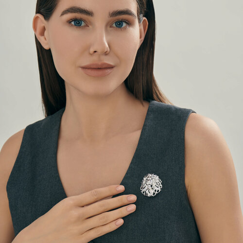 Брошь из серебра с фианитами - фото 4