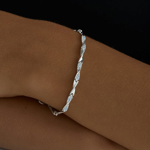 Браслет из серебра с фианитами SOKOLOV - купить в официальном интернет ...