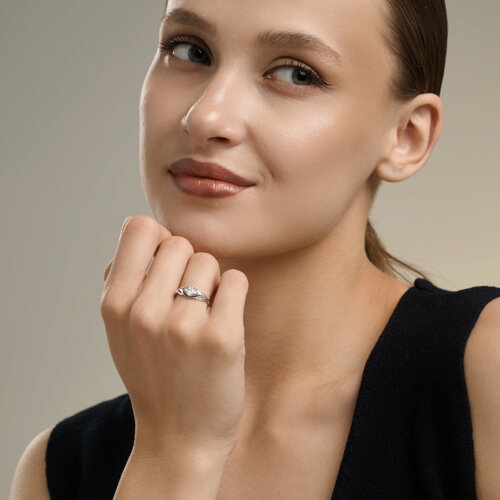 Кольцо из серебра с фианитами - фото 4