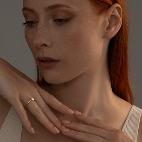 Кольцо из золочёного серебра с фианитом - фото 4