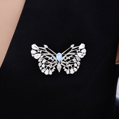 Брошь из серебра с фианитами - фото 3